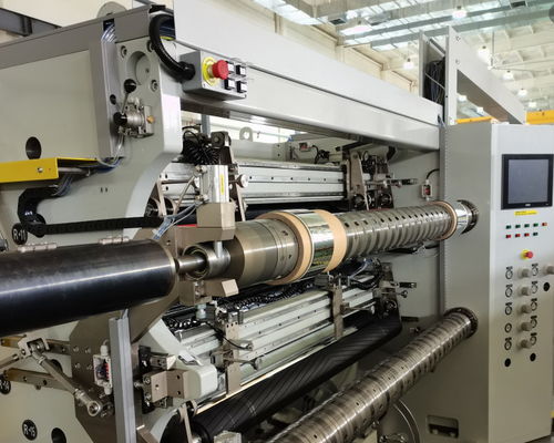 Macchina per il rimbocco a fette bianche con velocità di lavoro massima di 80 mm al minuto