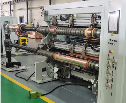 Macchina per ripiegare min. Larghezza del substrato 1000 mm Dimensione 2850x3900x1900 mm