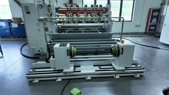 Slitter Rewinder Machine progettata per tagliare e riavvolgere separatore di batterie al litio con grande schermo touch